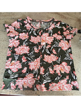 Roz & Ali Women’s Size XL Short Sleeve Scoop Neck Flowered Top